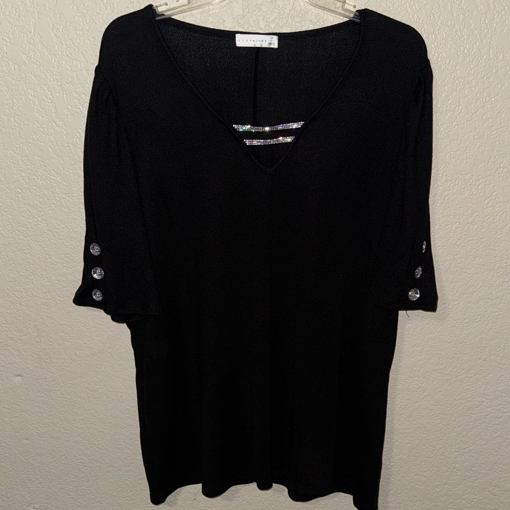 Elegant Black V-Neck Blouse with Button Accents